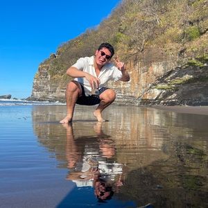 Meet your Posher, Alex